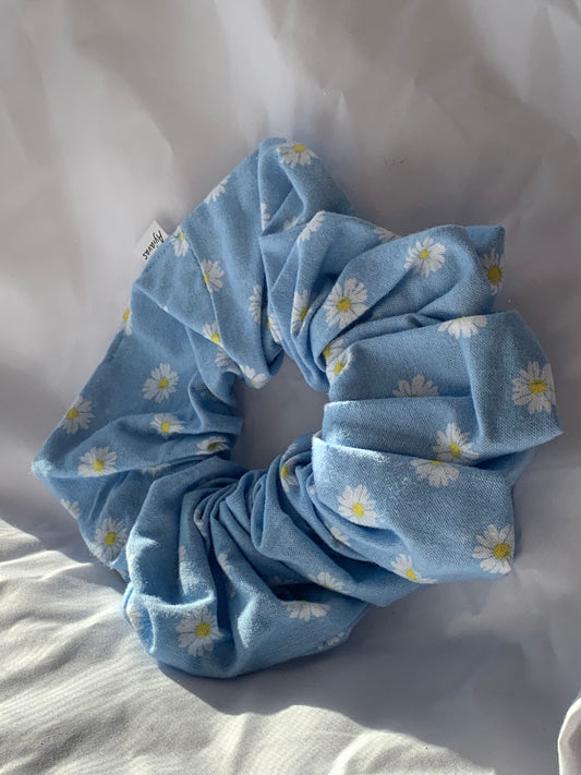 Blue Daisy Jumbo Scrunchie